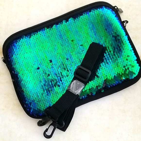 Mermaid Sequin Soft Zip Top Pouch Handbag - Picture 8 of 14